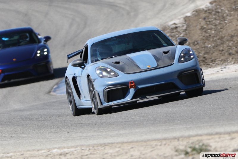 Porsche Cayman GT4 RS