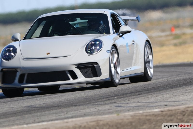 Porsche 911 GT3 chalk