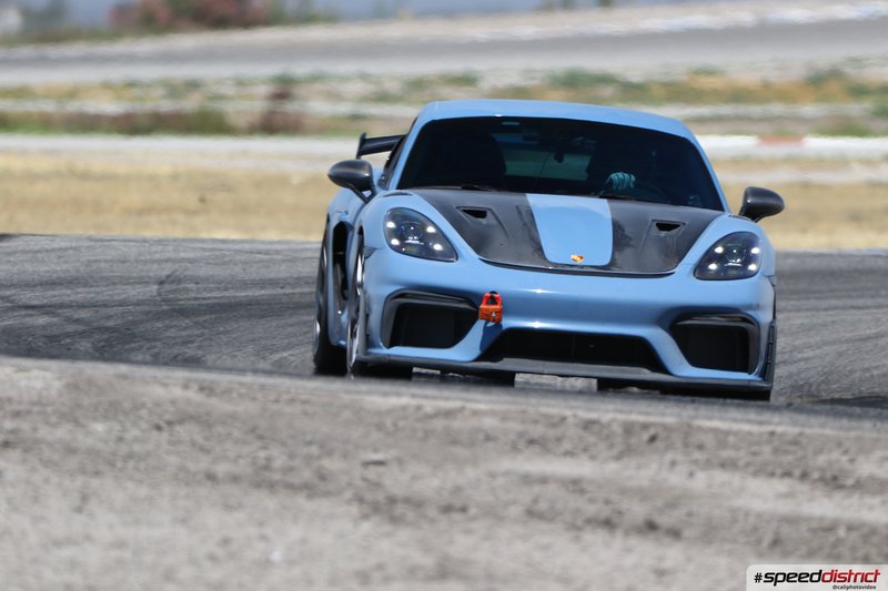 Porsche Cayman GT4 RS
