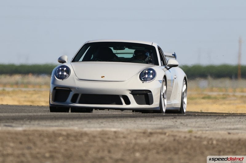 Porsche 911 GT3 chalk