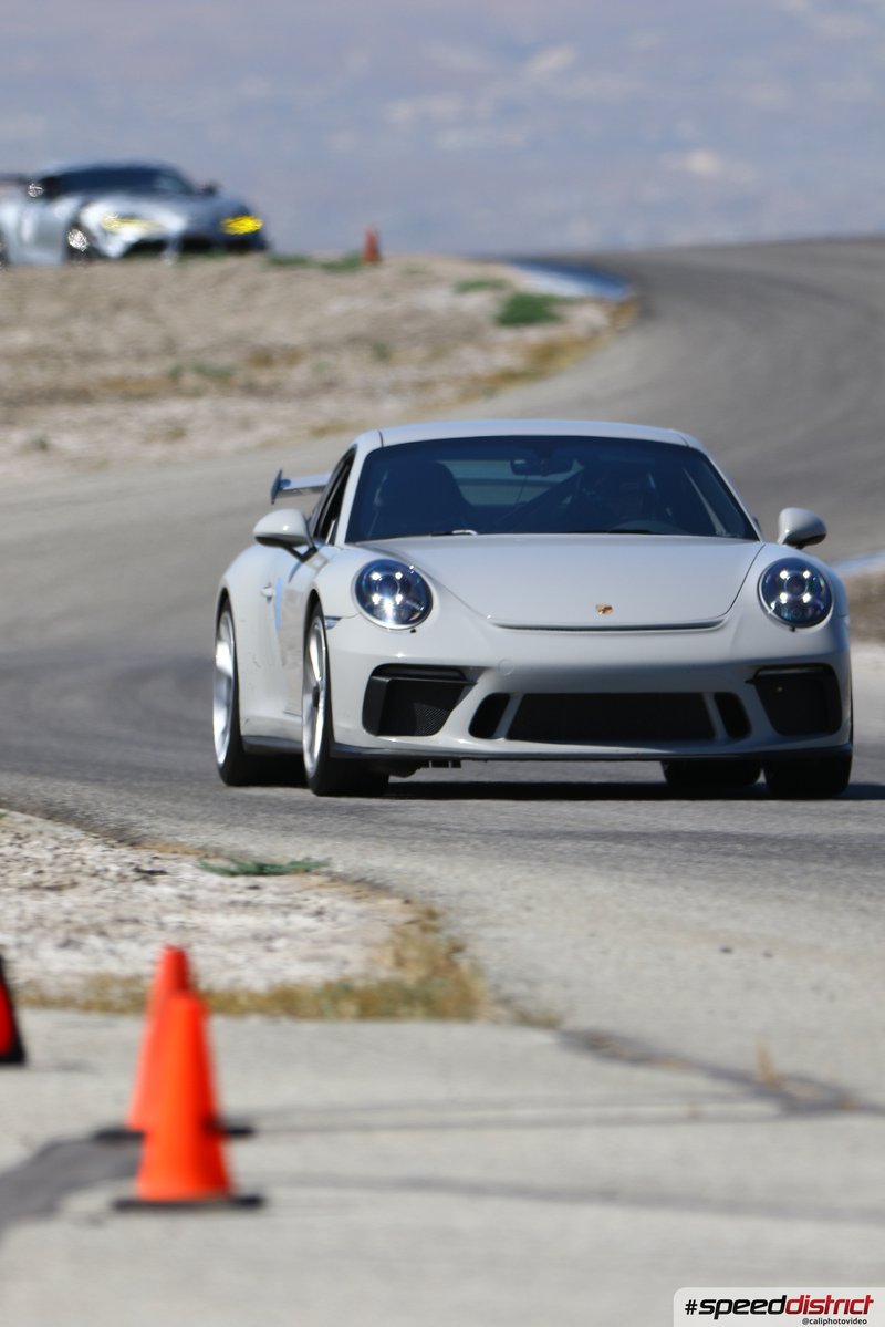 Porsche 911 GT3 white