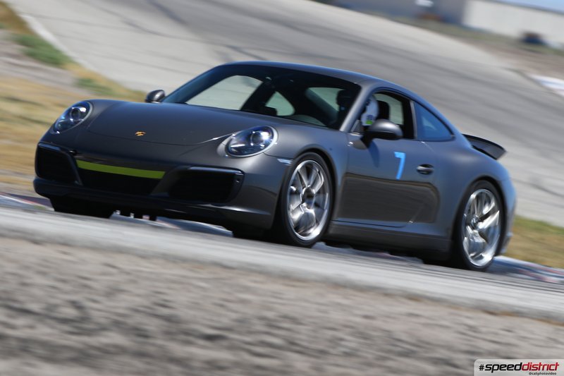 Porsche 911 GT3 gray