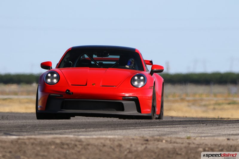 Porsche 911 GT3 RS red