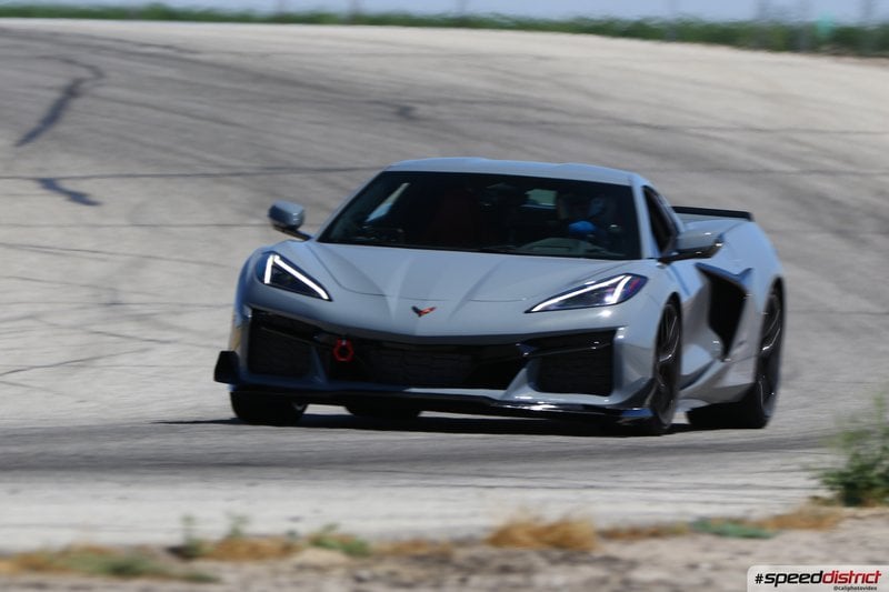 Chevrolet Corvette Z06 gray