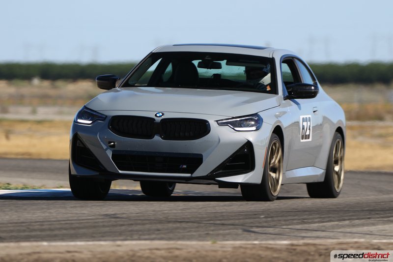 BMW M2 Competition white