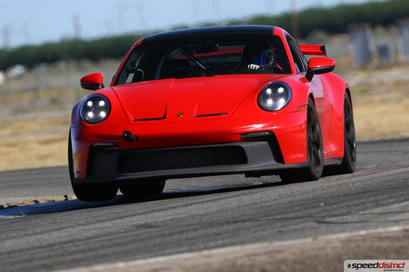 Porsche 911 GT3 RS red
