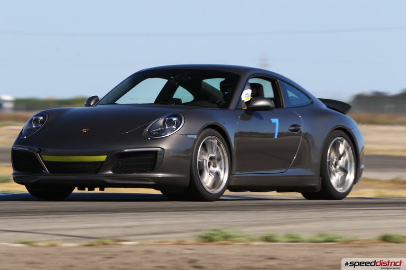 Porsche 911 GT3 gray