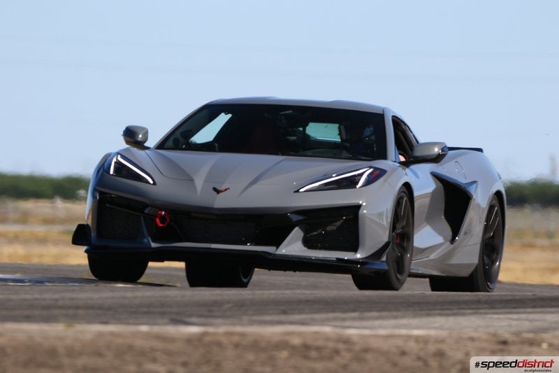 Chevrolet Corvette Z06 gray