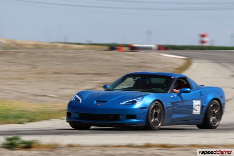 Chevrolet Corvette Z06 blue