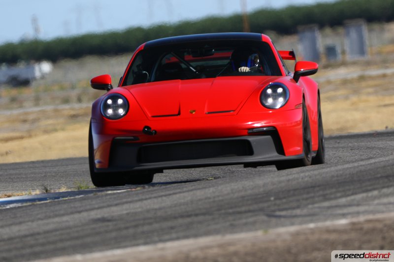 Porsche 911 GT3 RS red