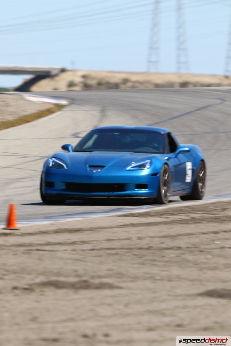 Chevrolet Corvette Z06 blue