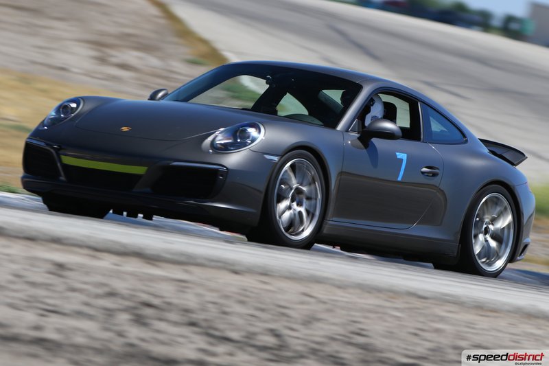 Porsche 911 GT3 gray