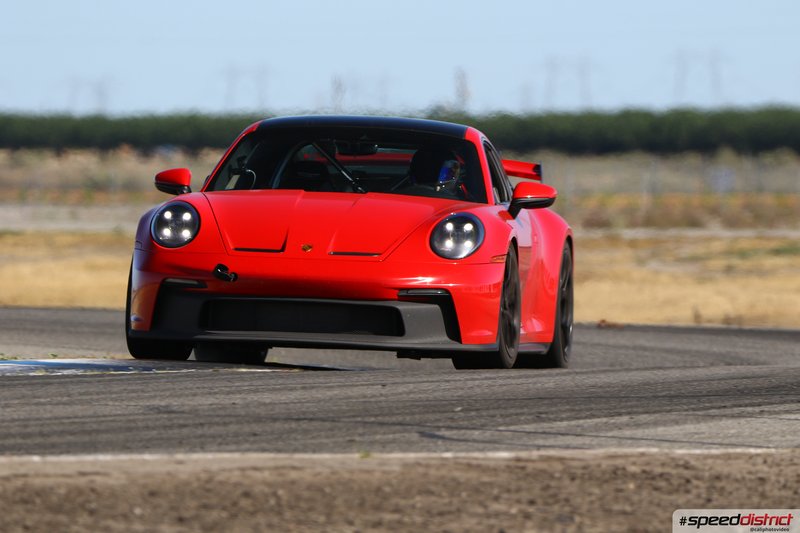Porsche 911 GT3 RS red