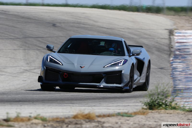 Chevrolet Corvette silver