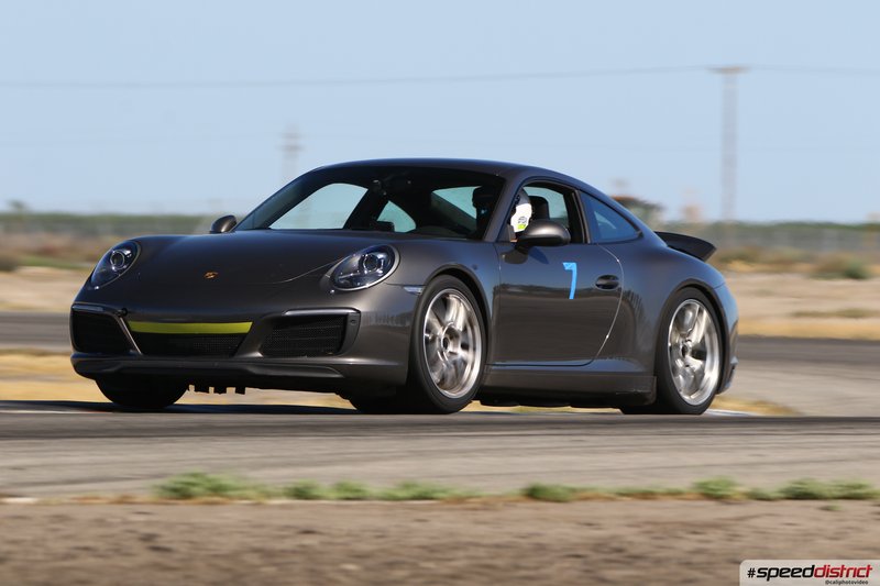 Porsche 911 GT3 gray