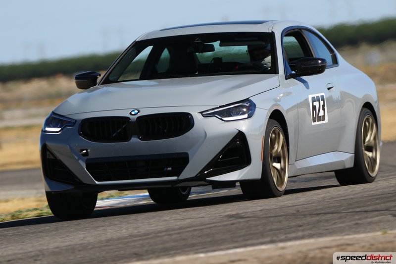 BMW M2 Competition white