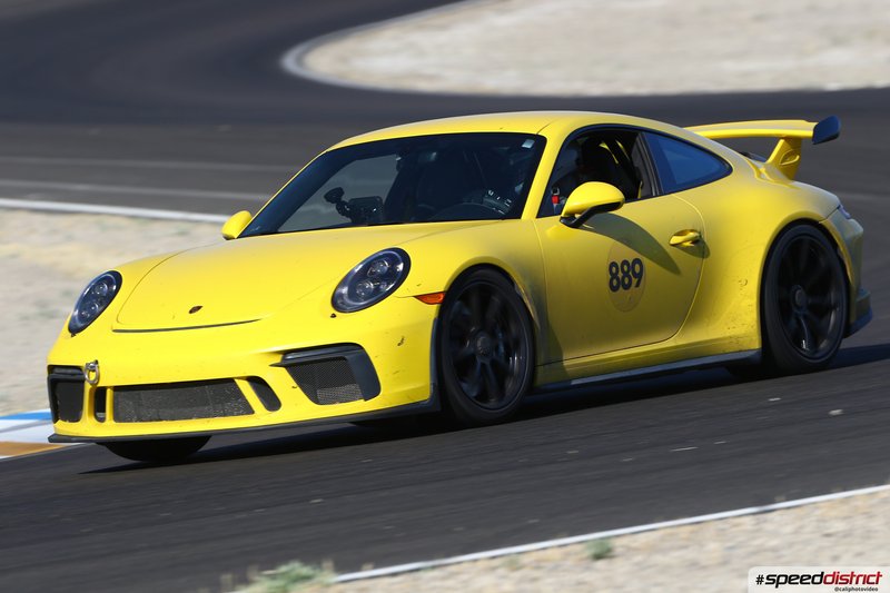 Porsche 911 GT3 yellow