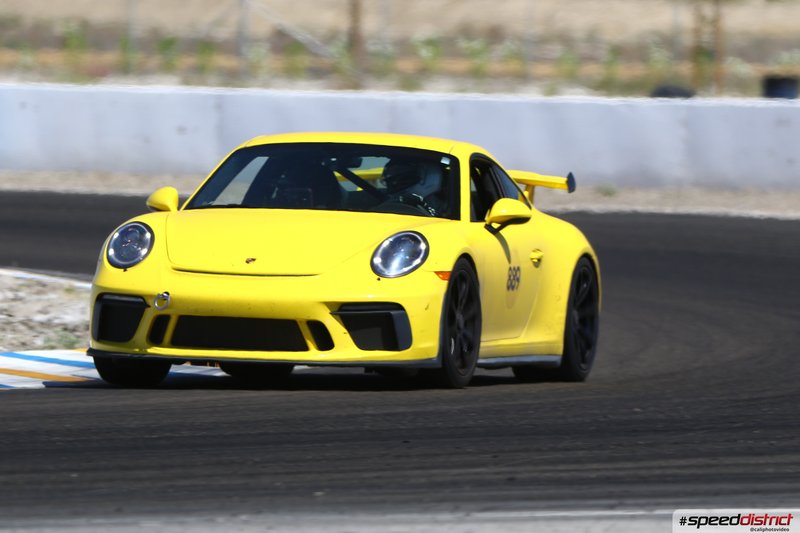 Porsche 911 GT3 yellow
