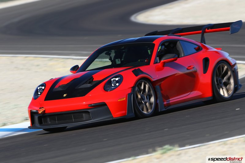 Porsche 911 GT3 RS red