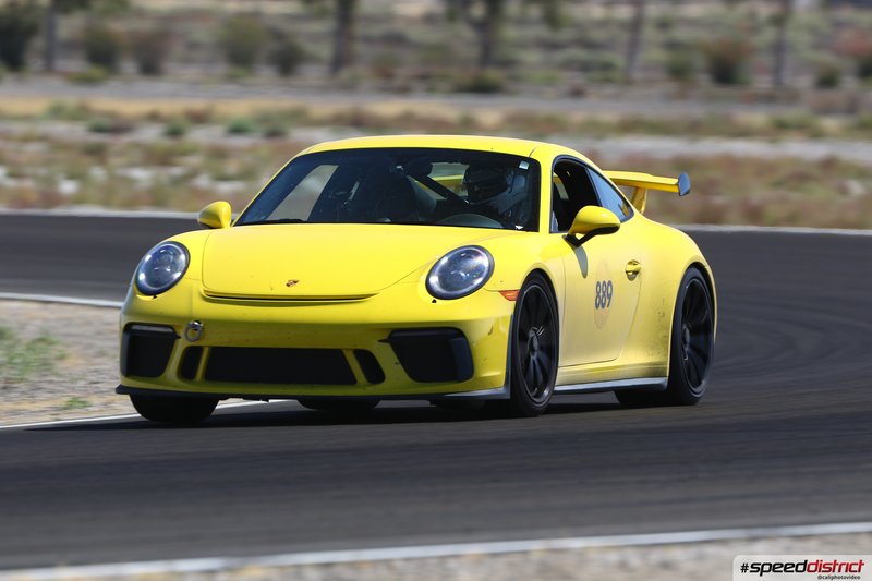 Porsche 911 GT3 yellow