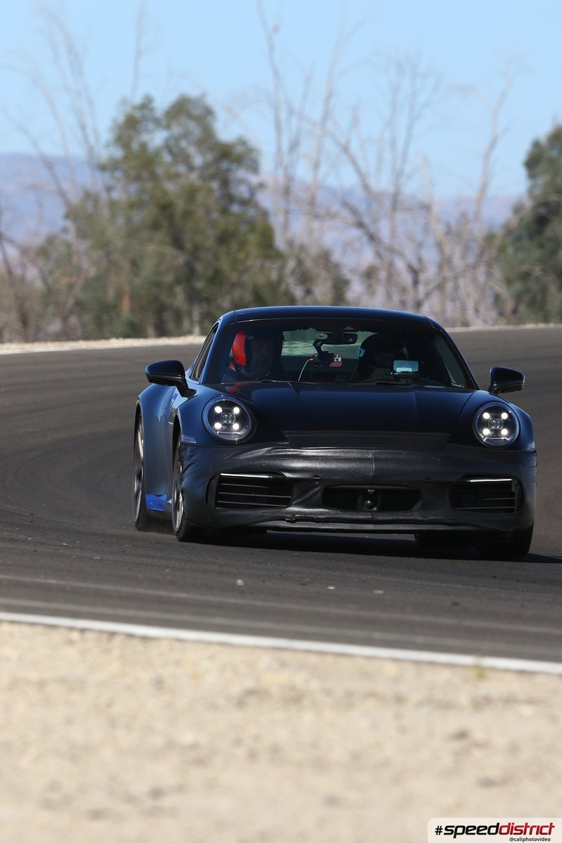 Porsche 911 GT3 blue