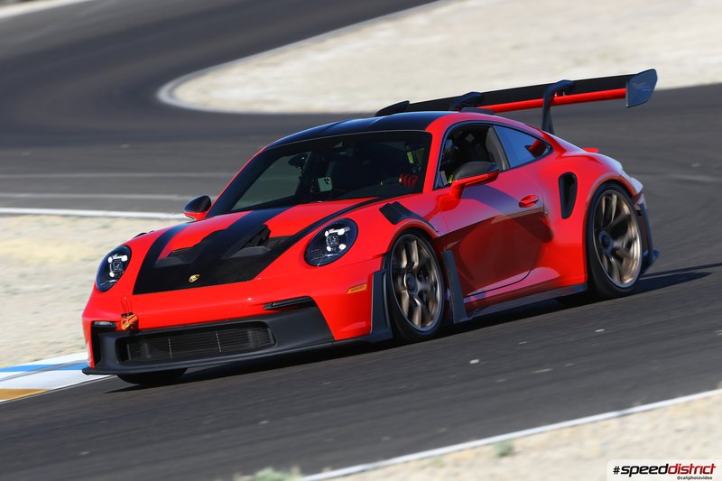 Porsche 911 GT3 RS red
