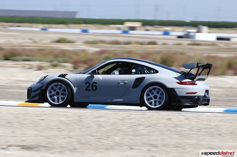 Porsche 911 GT2 RS