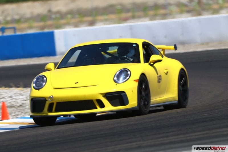 Porsche 911 GT3 yellow