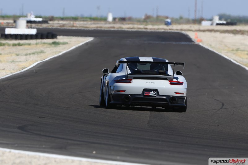 Porsche 911 GT2 RS