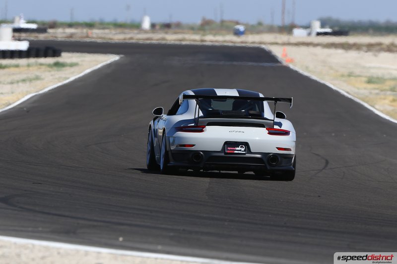 Porsche 911 GT3 RS white