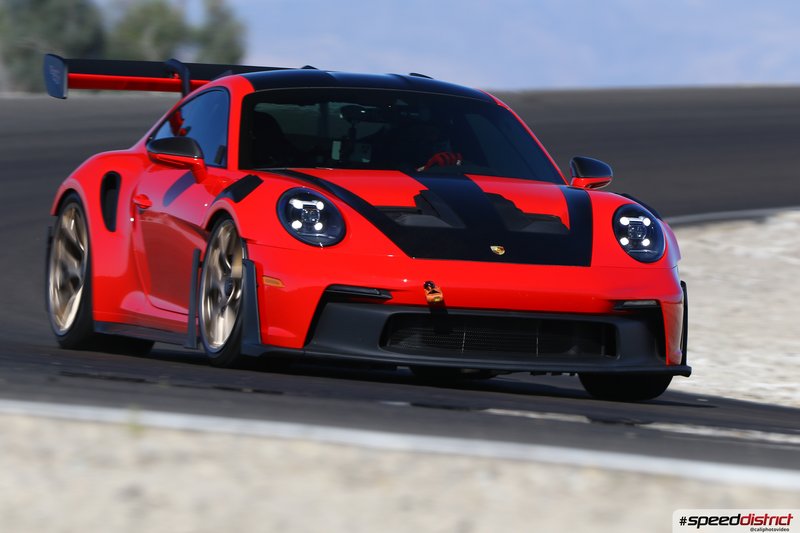 Porsche 911 GT3 RS red