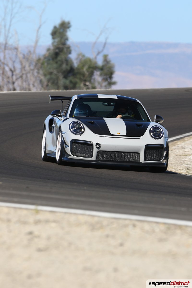 Porsche 911 GT2 RS