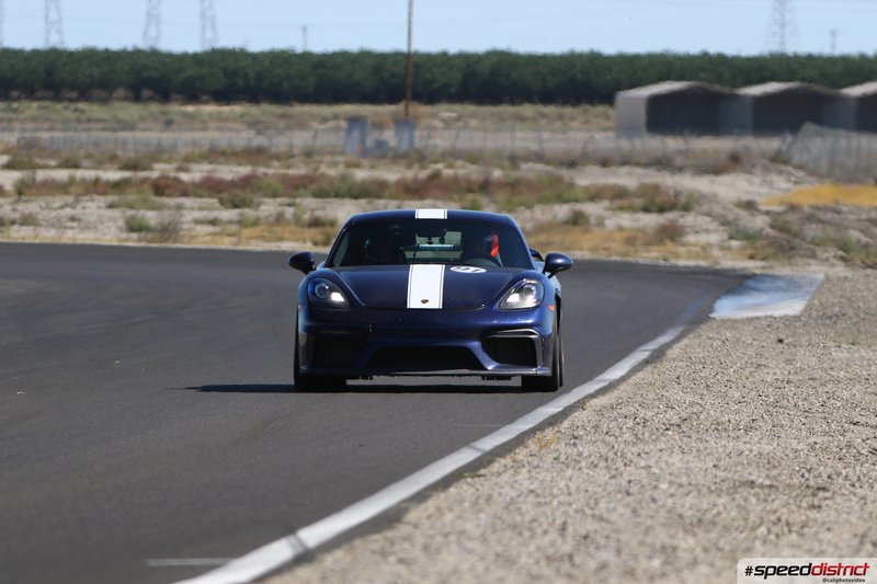 Porsche Cayman GT4 blue