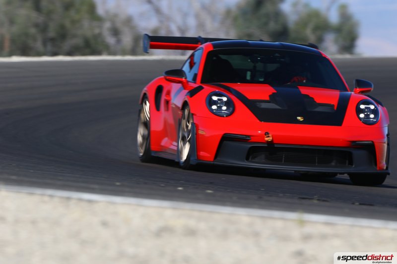 Porsche 911 GT3 RS red