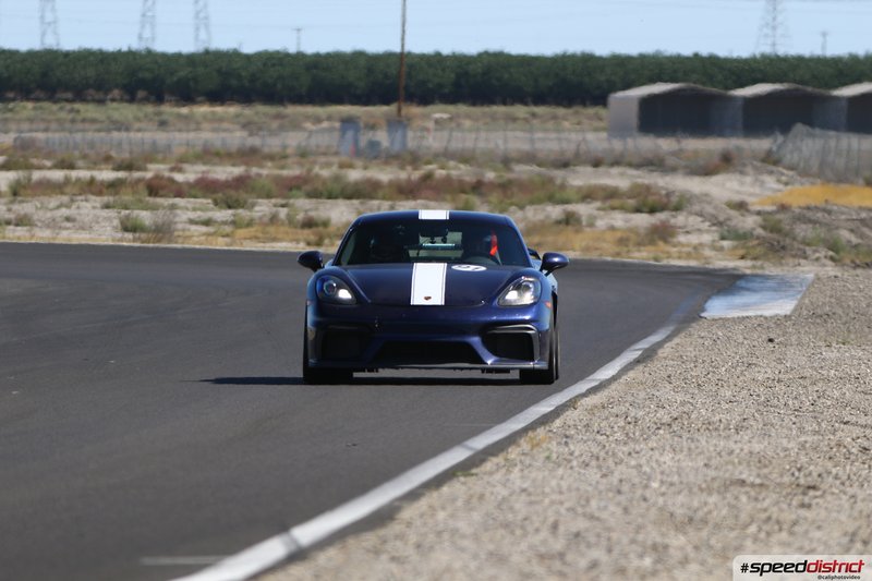 Porsche Cayman GT4 blue