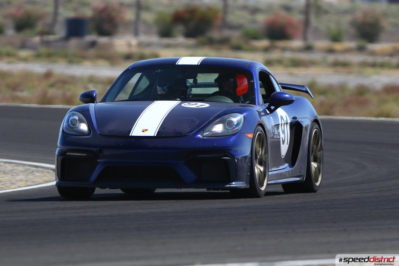 Porsche Cayman GT4 blue