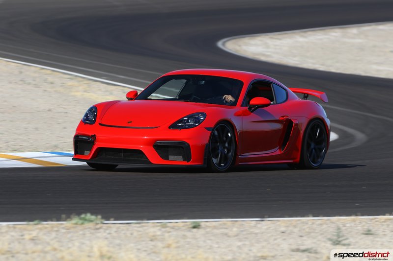 Porsche Cayman GT4