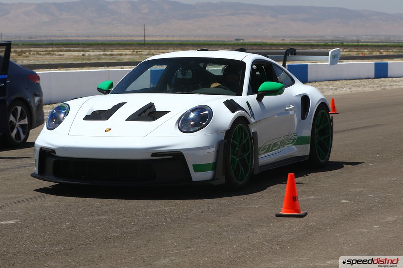 Porsche 911 GT3 RS white
