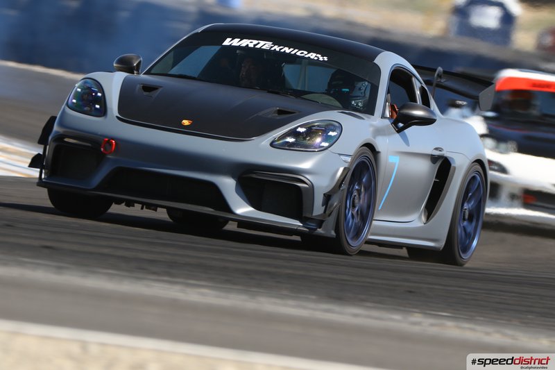 Porsche Cayman GT4