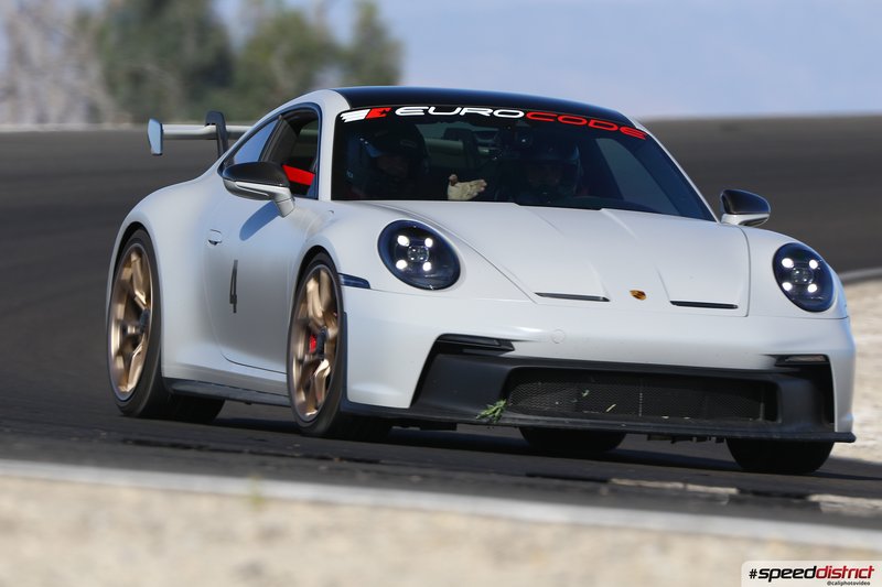 Porsche 911 GT3 RS white