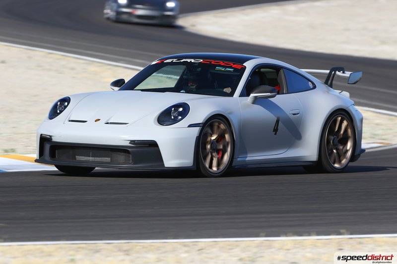 Porsche 911 GT3 RS white