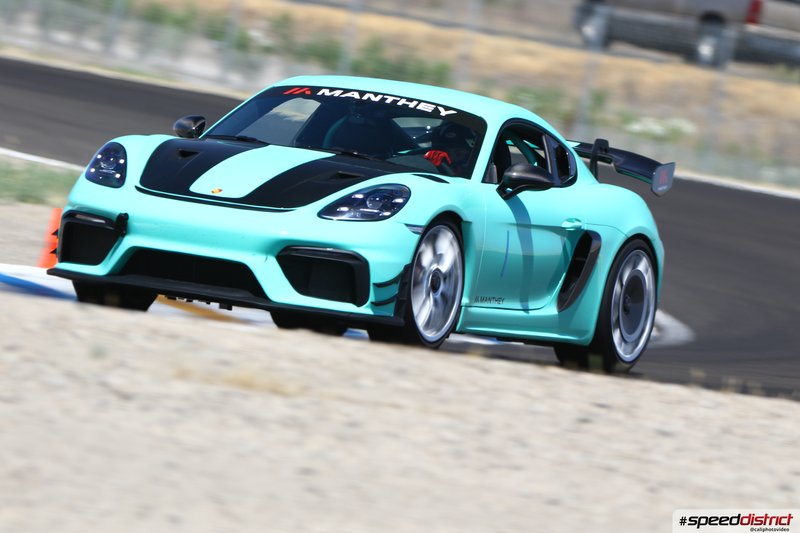 Porsche Cayman GT4