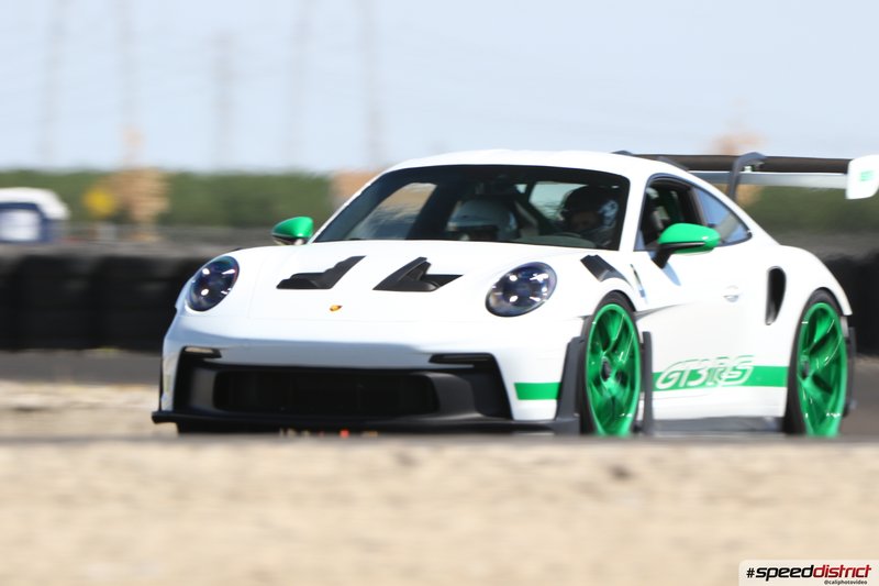 Porsche 911 GT3 RS white