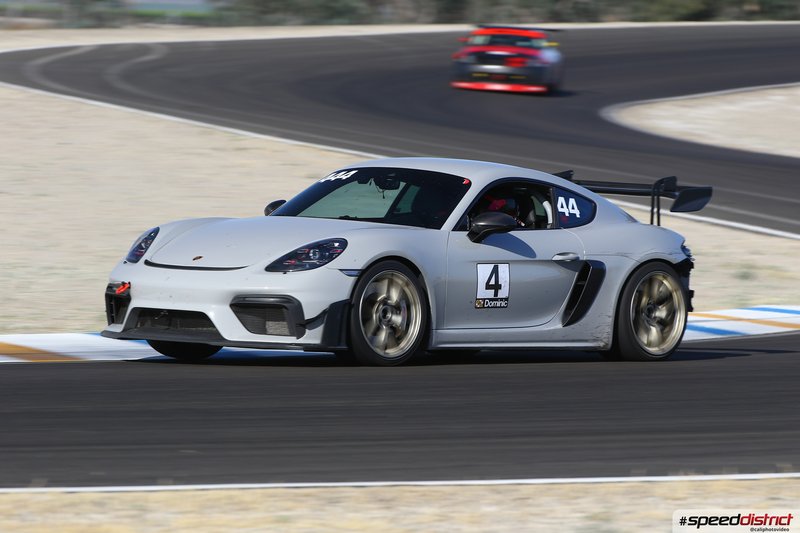 Porsche Cayman GT4