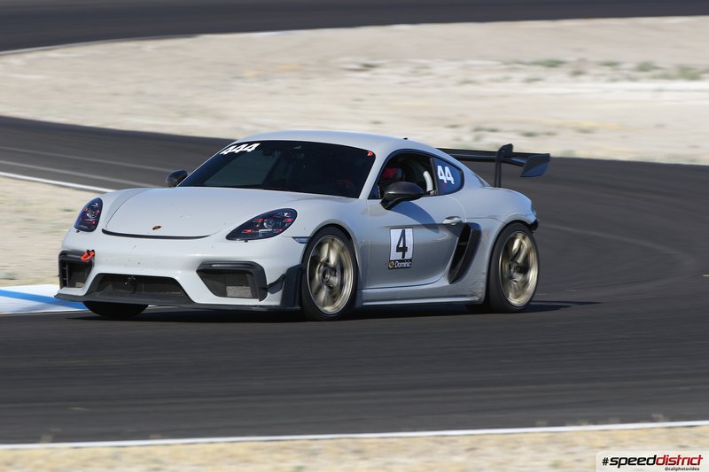 Porsche Cayman GT4 RS
