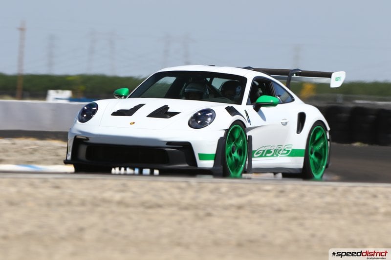 Porsche 911 GT3 RS white