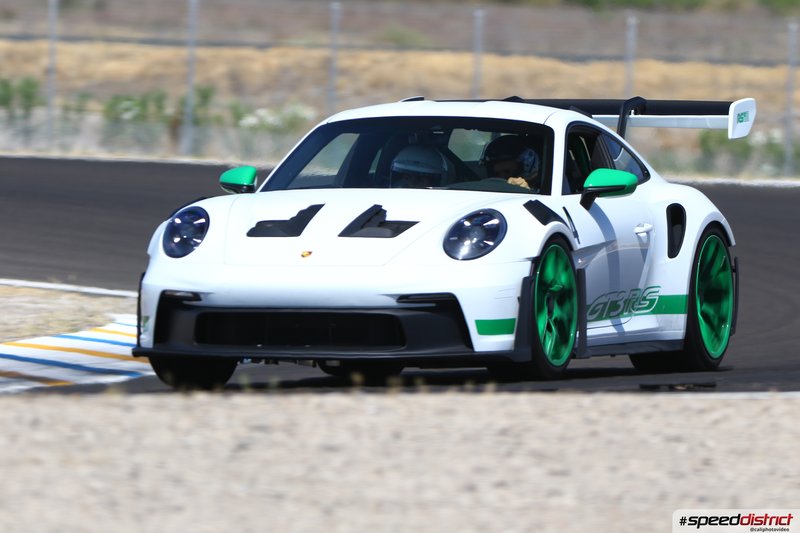 Porsche 911 GT3 RS white