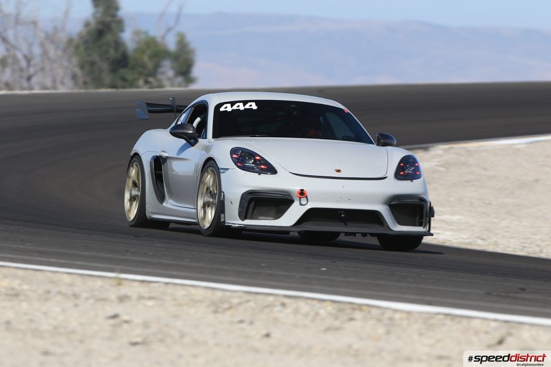 Porsche Cayman GT4