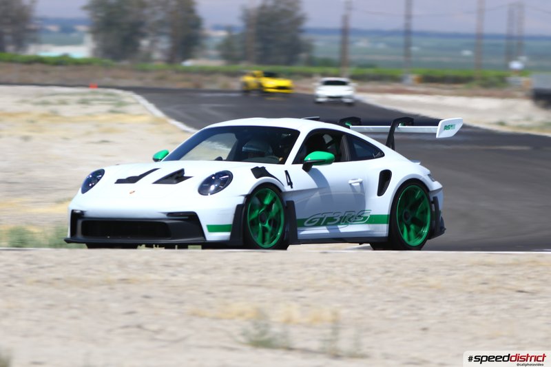 Porsche 911 GT3 RS white