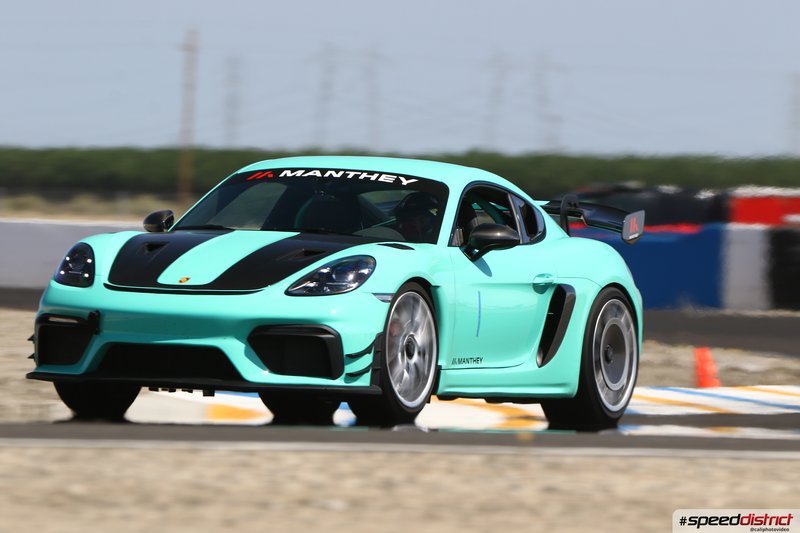 Porsche Cayman GT4